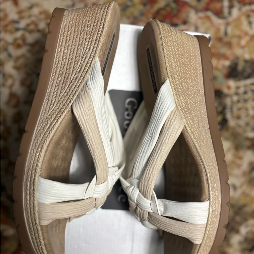 Good Choice Caro White Wedge Sandals brand new #12